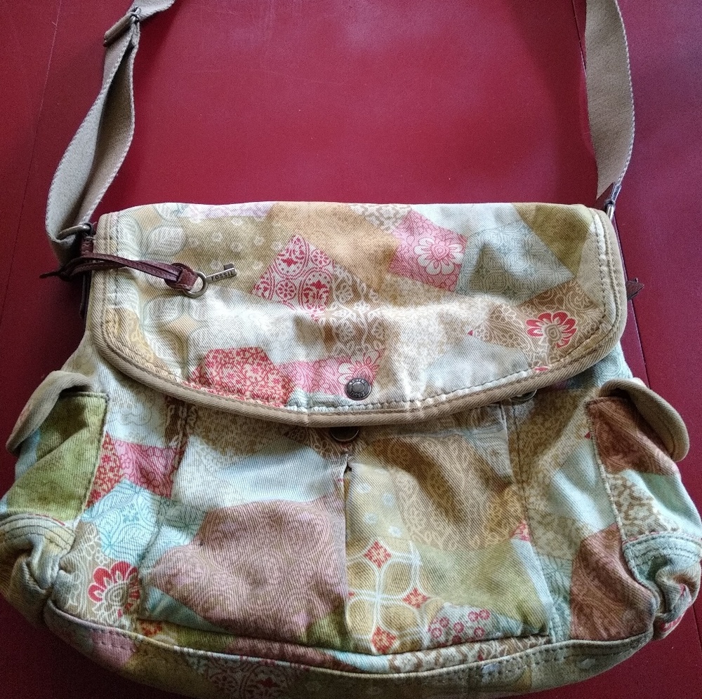 Fossil canvas bag